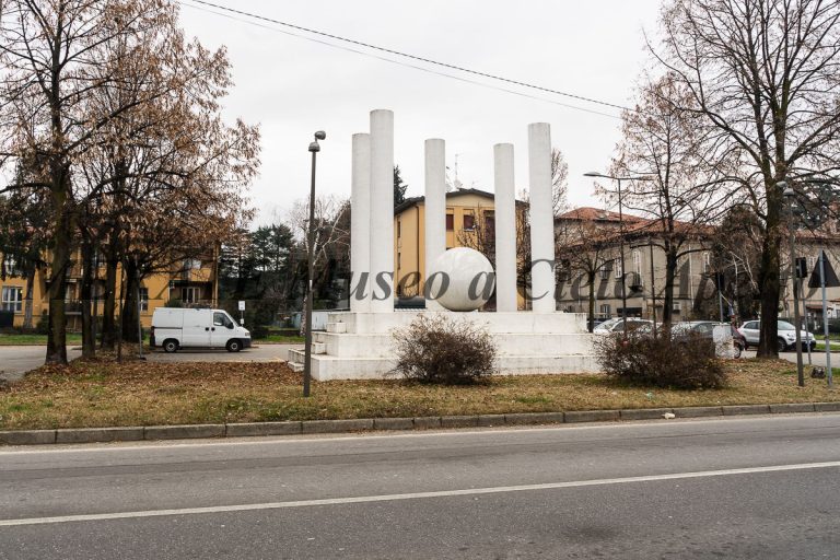 Monumento all’unione dei popoli